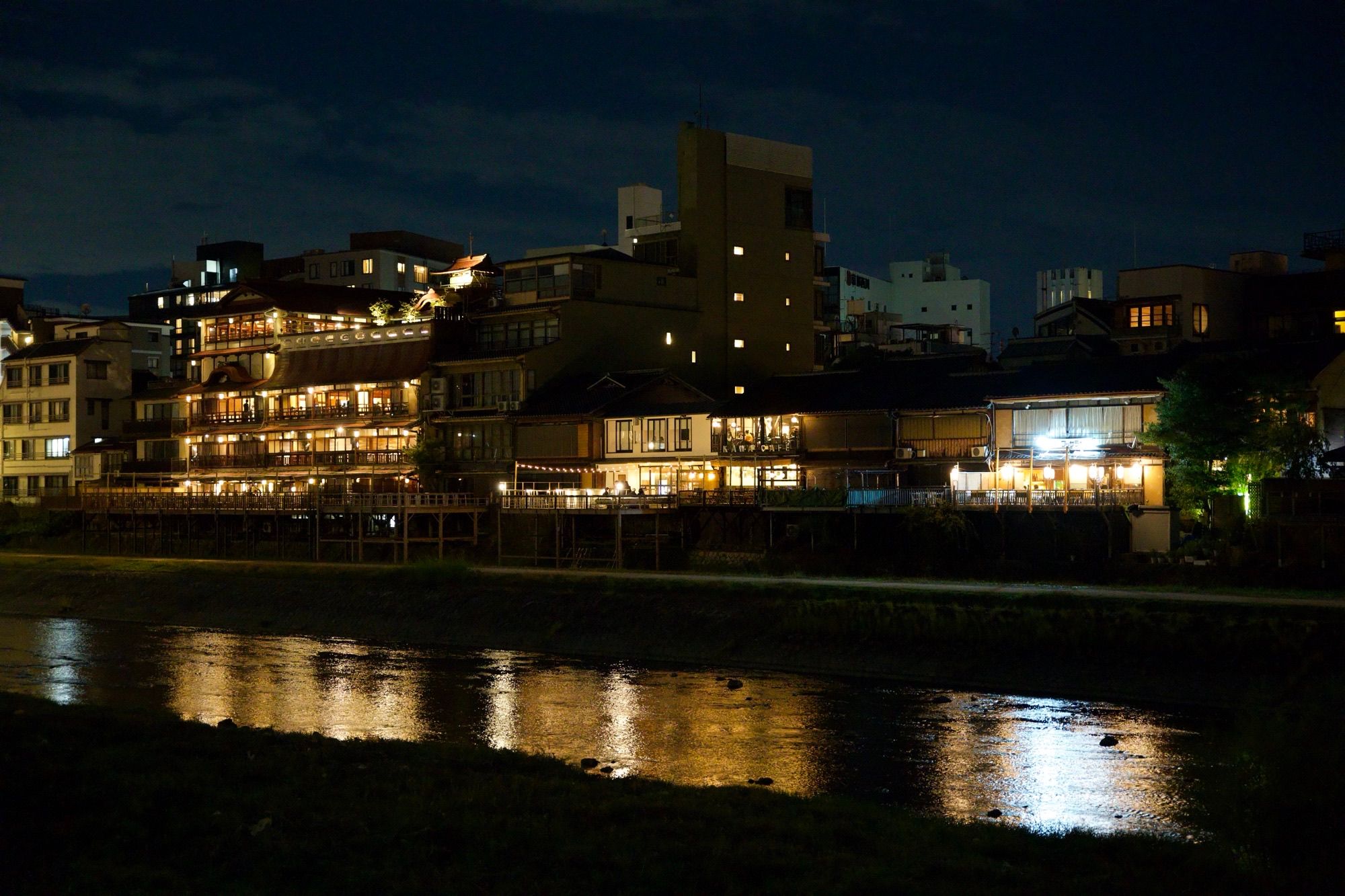 Commerces de nuit