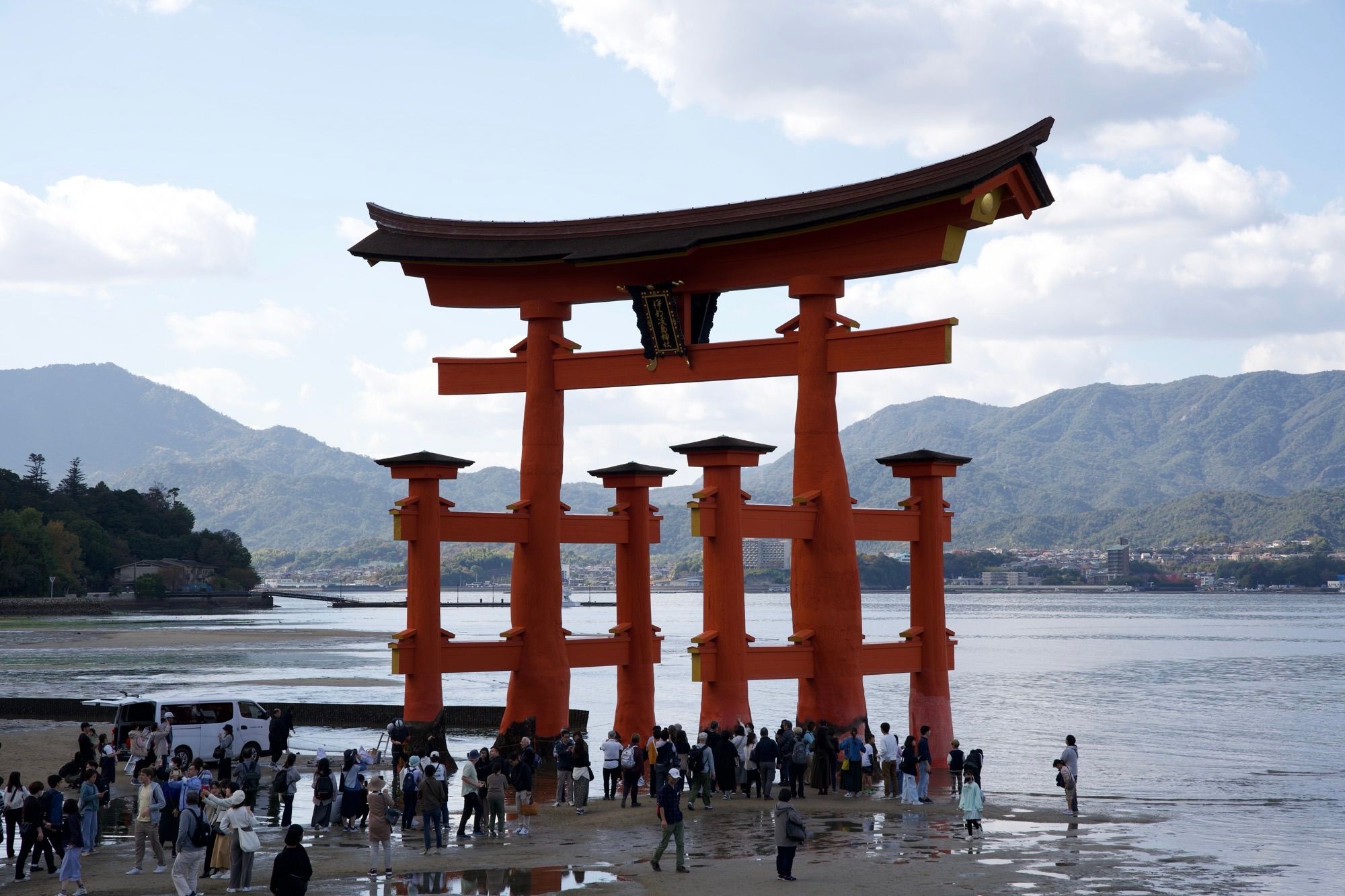 Le Itsukushima Jinja Torii